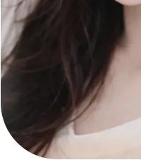 여성 인물 사진 일부