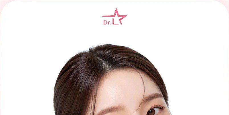 Dr. L 로고와 여성 모델의 얼굴 상단