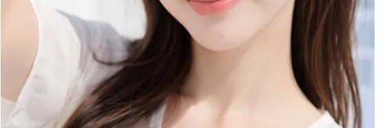 여성 모델 상반신